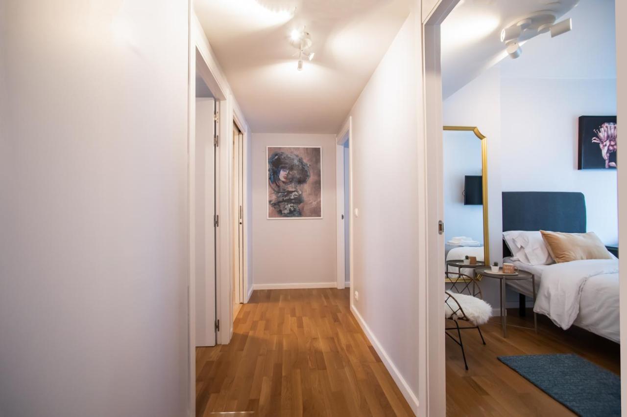 סנט אדריה דה בסוס Tendency Apartments Forum מראה חיצוני תמונה