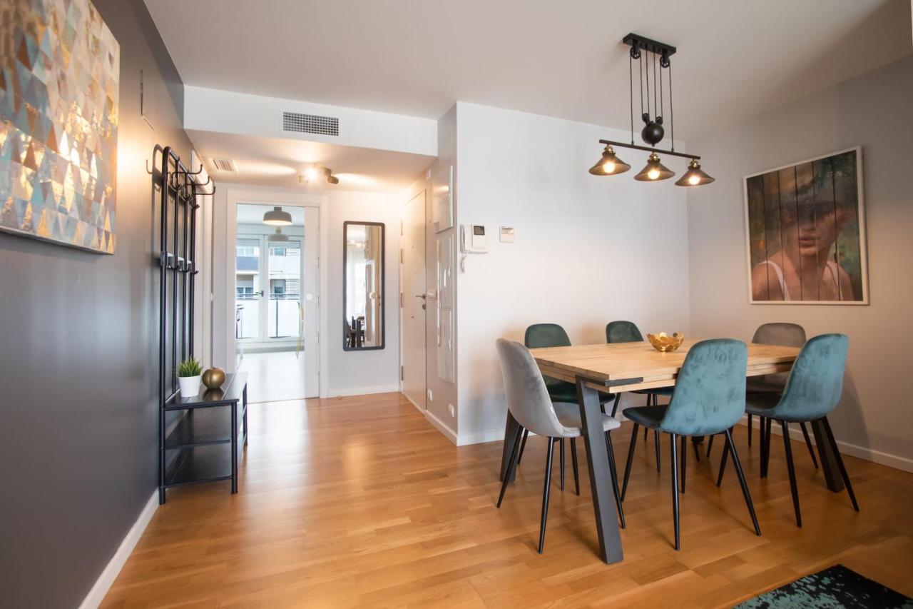סנט אדריה דה בסוס Tendency Apartments Forum מראה חיצוני תמונה
