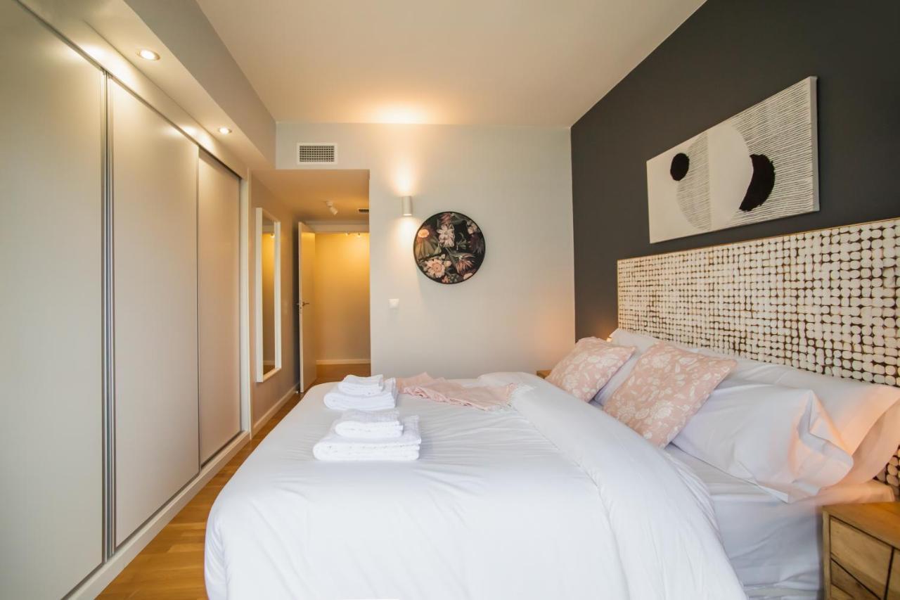 סנט אדריה דה בסוס Tendency Apartments Forum מראה חיצוני תמונה